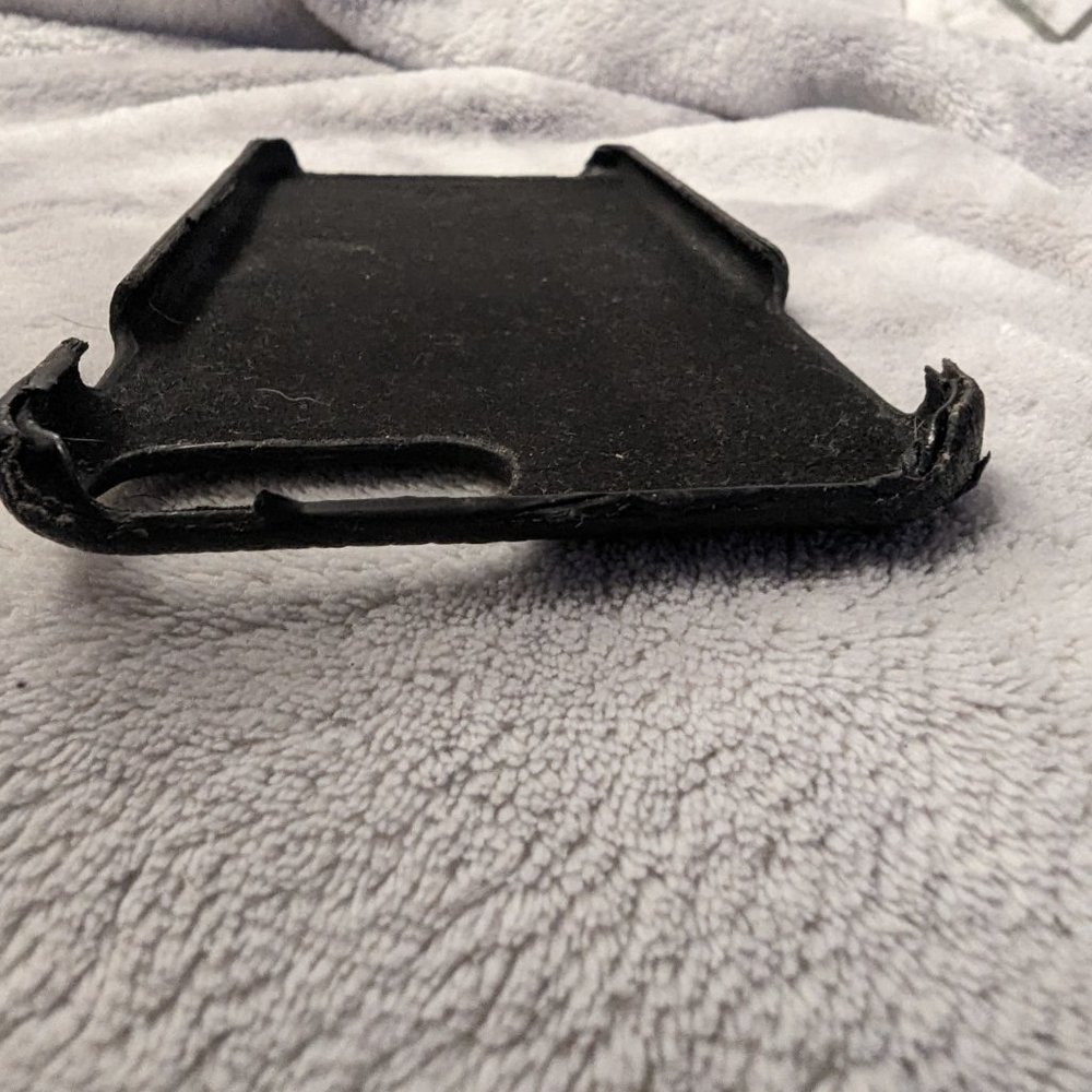 Gucci iPhone Case - Picture 3 of 3